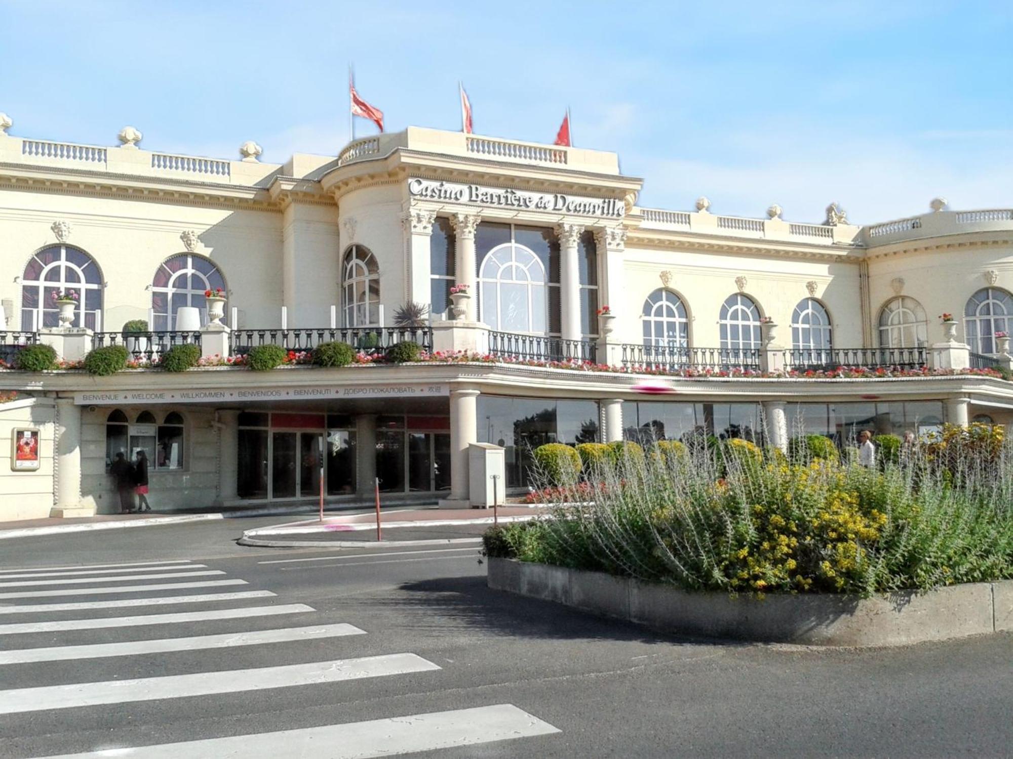 Appartement Charmant A Villers Sur Mer 30 M² Avec Terrasse 外观 照片